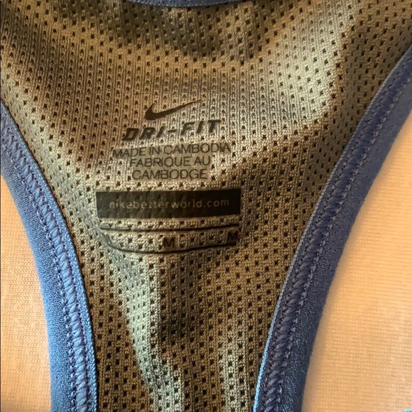 Nike dri-fit tank - Picture 3 of 7